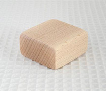 ブナ積み木と月のにぎにぎセット｜HUGHUG（日本製）｜木の