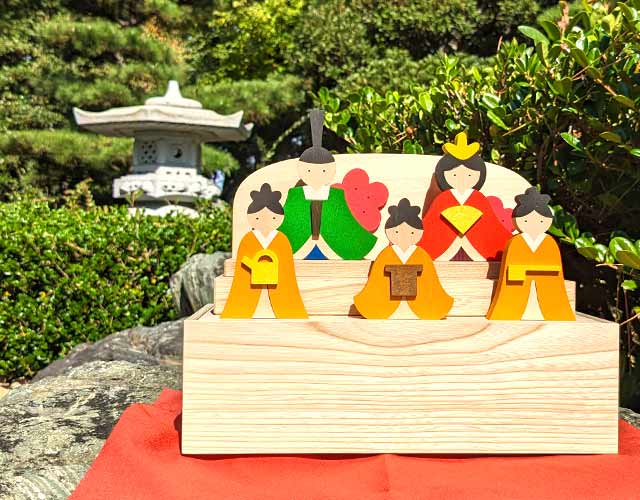 お雛様ボックス 森林工芸館|コンパクトな卓上型|木のおもちゃ ポプリの森