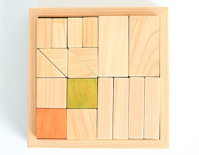 木の香りが楽しめる信州産ひのき積み木