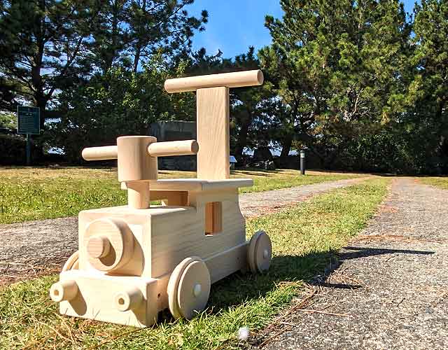 森の汽車ポッポ｜赤ちゃんの木製乗り物 日本製｜木のおもちゃ ポプリの森